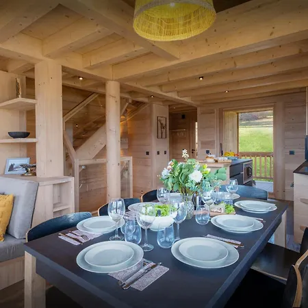Fanfoua - Ovo Network Chalet *
